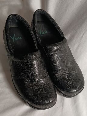 Yuu "Bethanee" Embossed Faux Leather Clogs